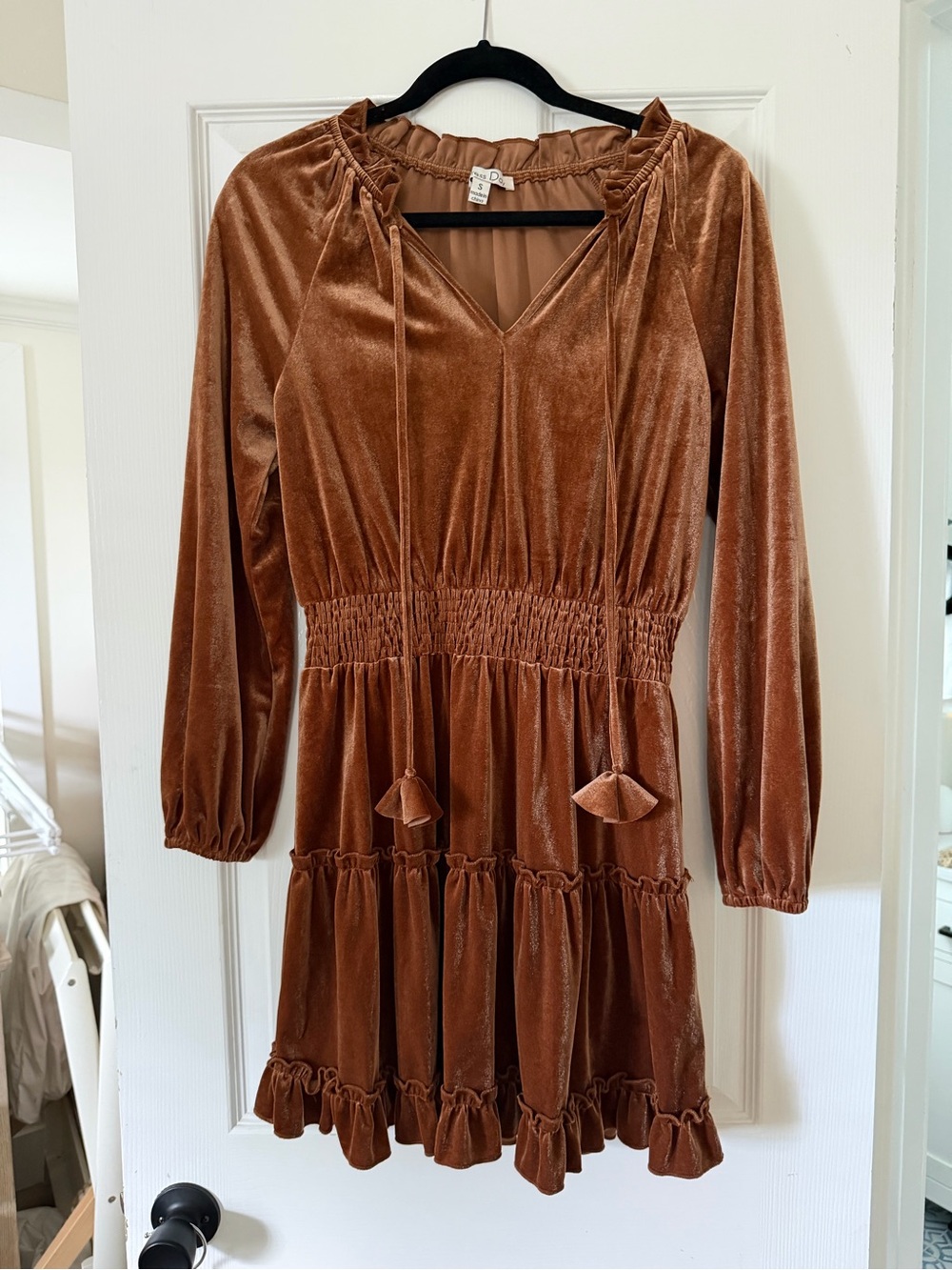 Tiered Velvet Long-Sleeve Mini Dress in Rust Brown